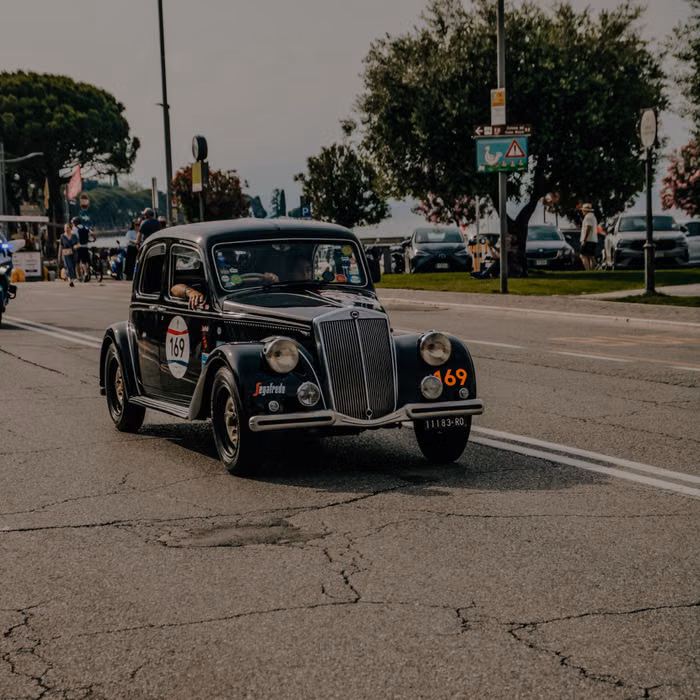 Klassische Automobile im cineastischen Eventfilm